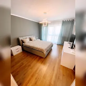  Apartment Plazza
